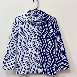 NWOT Mishca brand button down shirt. Size M.